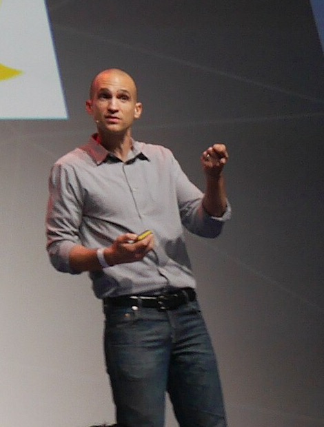 Nir Eyal — نير إيال